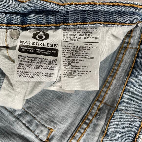 Levi’s 505 Light Wash Denim Jeans - Picture 5 of 9